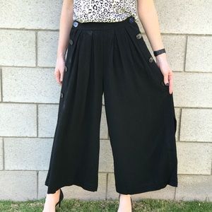Wide Leg Cropped Pants